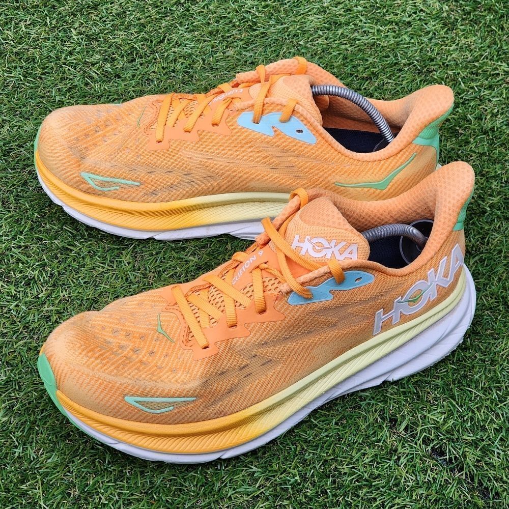 HOKA CLIFTON 9 - Mens Atheltic Shoes - SIZE 11D